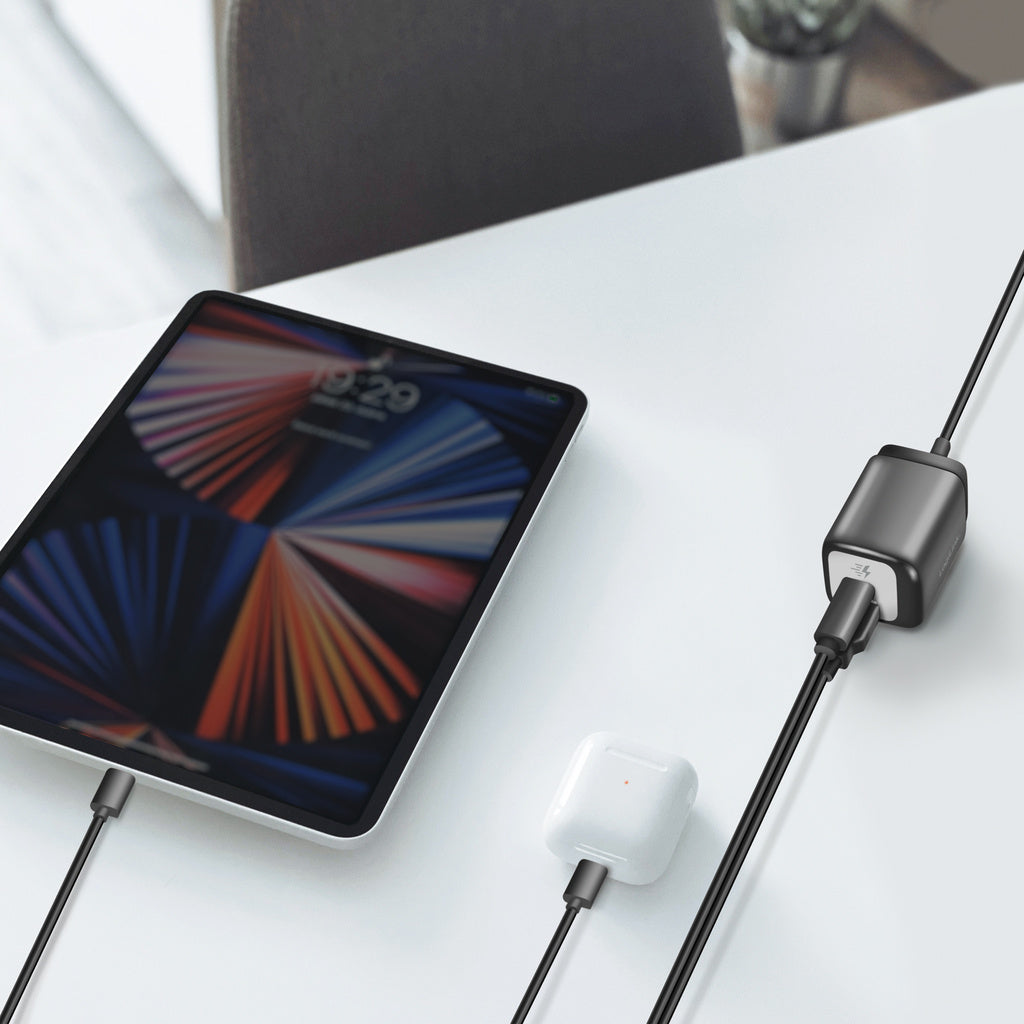 USB-laddare 1xUSB-A + 1xUSB-C med fast kabel 1,5m GaN 30W LogiLink