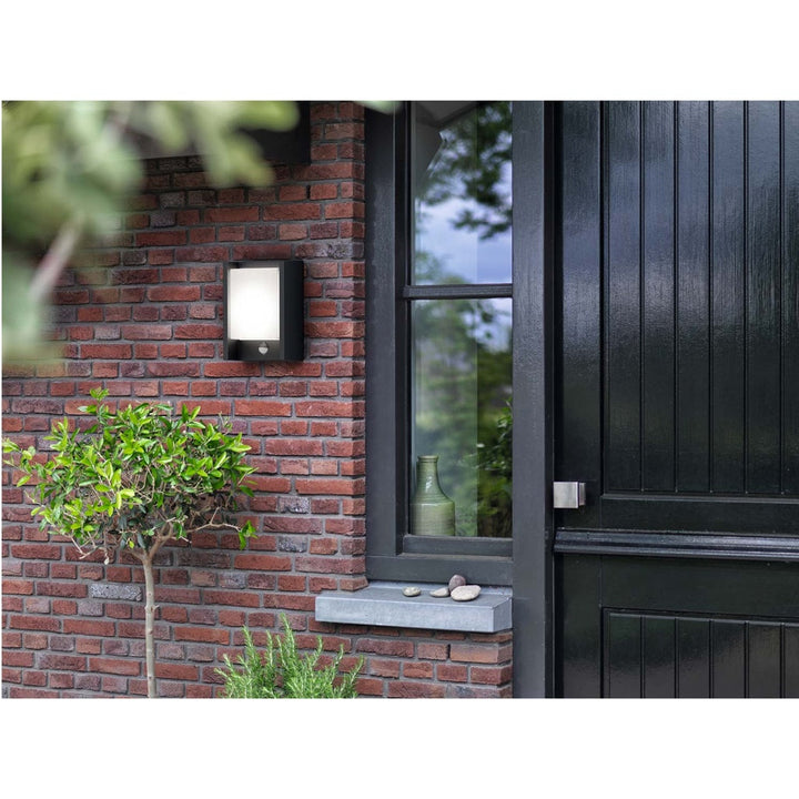Arbour Vägglampa Sensor Ultra Efficient LED  3,8W 800lm Antracit Philips