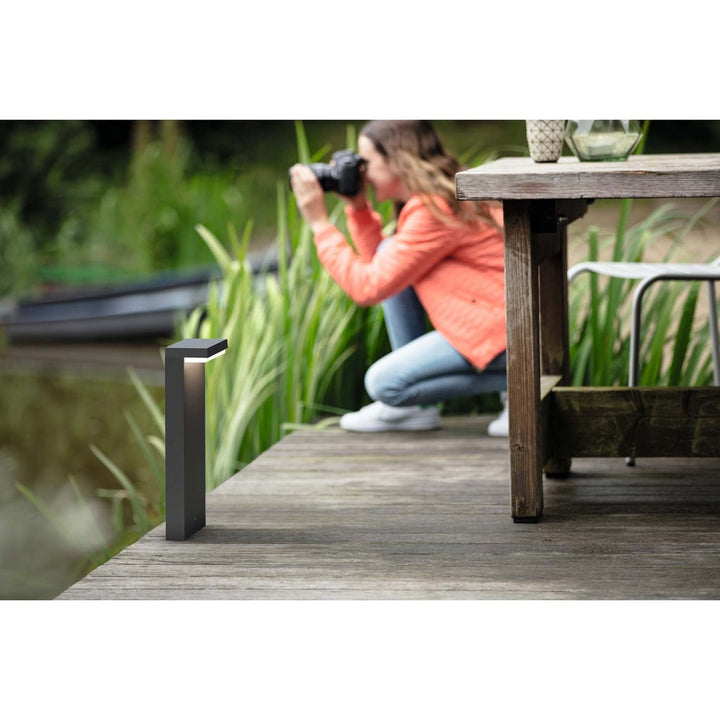 Bustan Pedistal Ultra Efficient LED 3,8W 800lm Antracit Philips