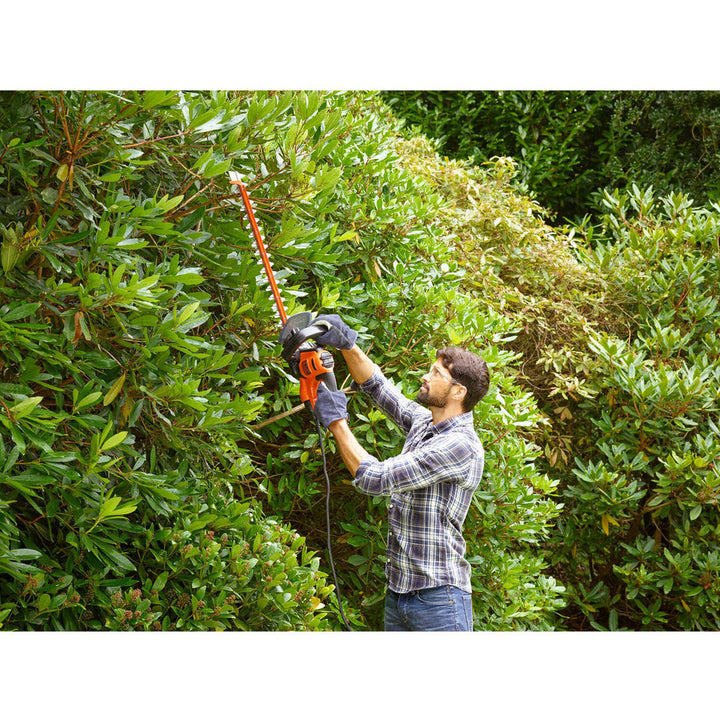Häcksax 60cm 600W med sågblad Black & Decker